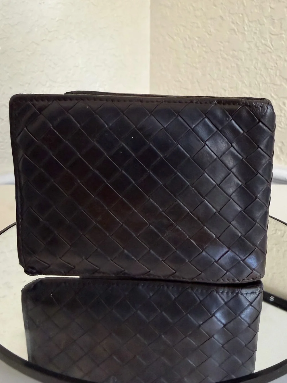 Bottega Veneta Men's Intrecciato Woven Leather Bifold Wallet Dark Brown